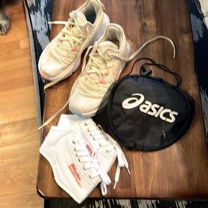 Women’s/girls volleyball bundle